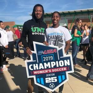 Meet your Posher, Dustin